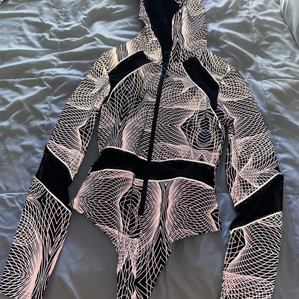 iHeartRaves Black and White Reflective Bodysuit - Picture 4 of 4